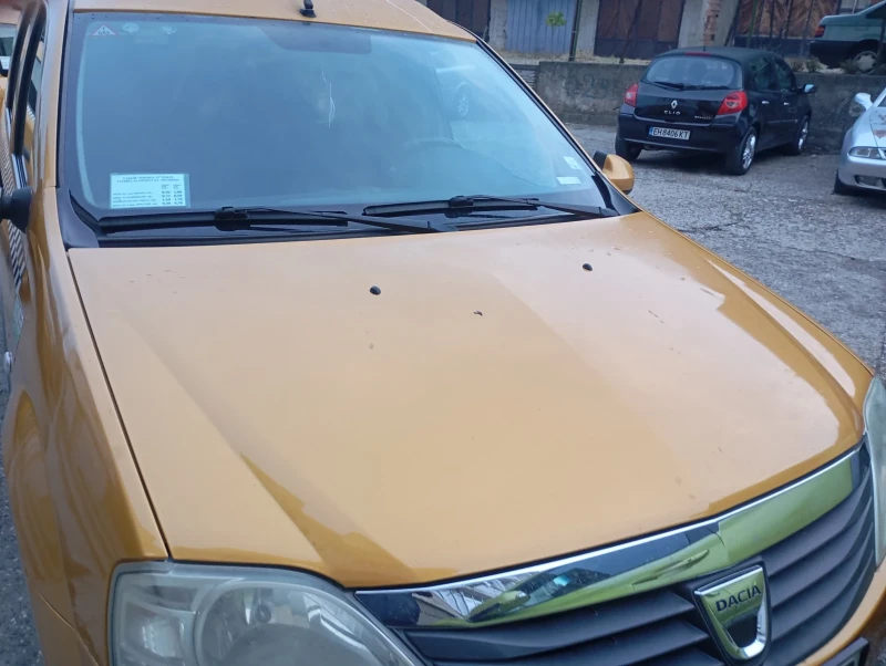 Dacia Logan, снимка 8 - Автомобили и джипове - 52125424