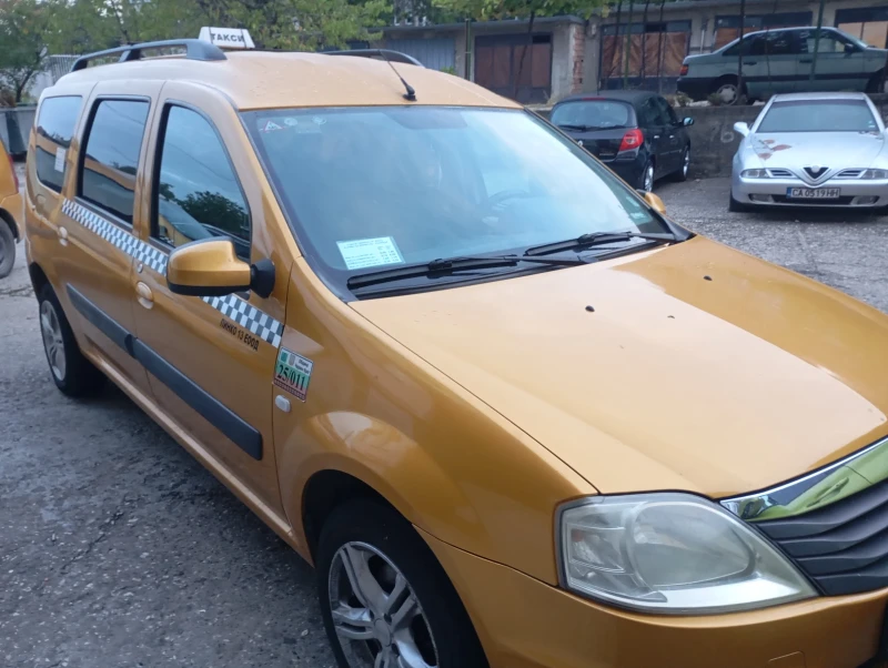 Dacia Logan, снимка 7 - Автомобили и джипове - 52125424