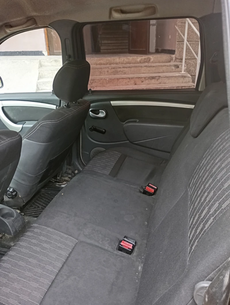 Dacia Logan, снимка 2 - Автомобили и джипове - 52125424