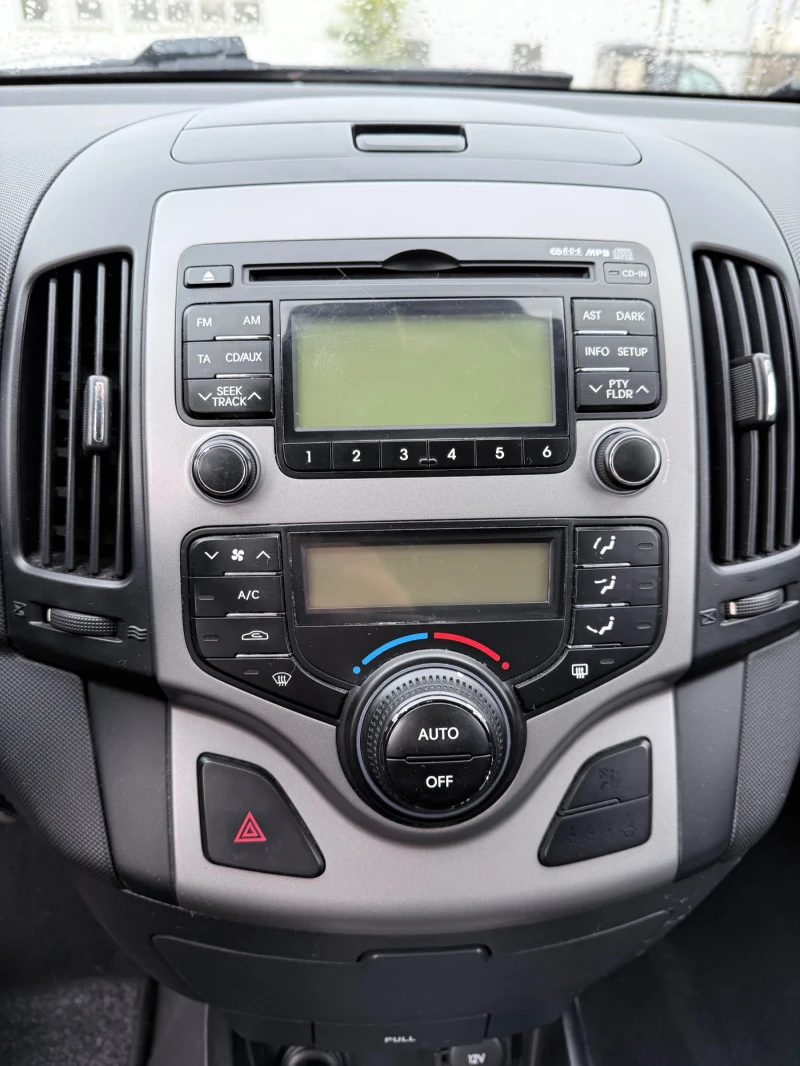 Hyundai I30, снимка 13 - Автомобили и джипове - 52489141