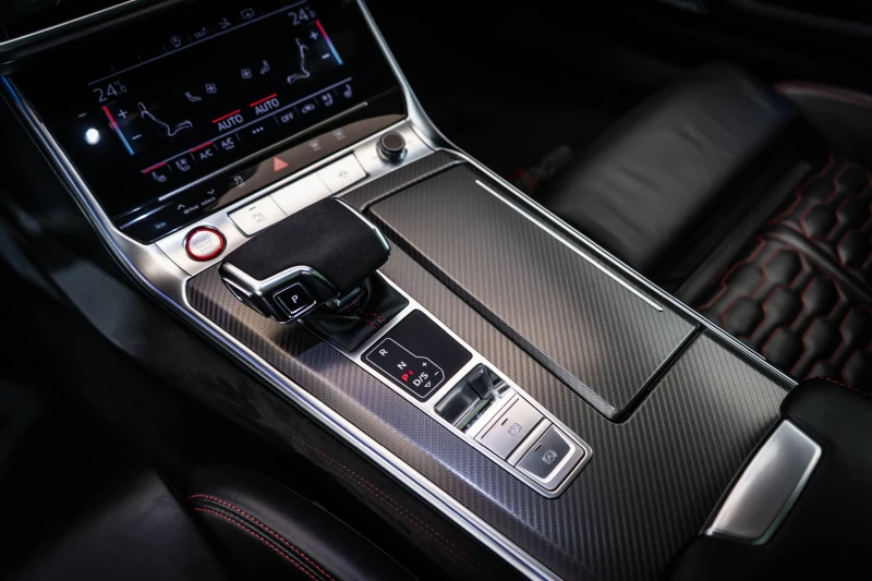 Audi Rs7 Quattro* Carbon* Pano* B&O, снимка 13 - Автомобили и джипове - 53100190