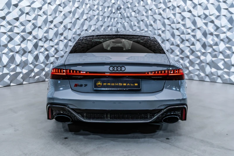 Audi Rs7 Quattro* Carbon* Pano* B&O, снимка 4 - Автомобили и джипове - 53100190