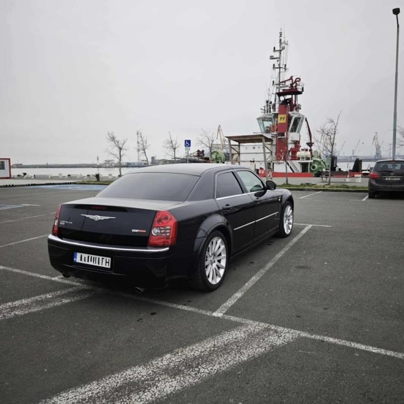 Chrysler 300c SRT Design, снимка 8 - Автомобили и джипове - 53238562