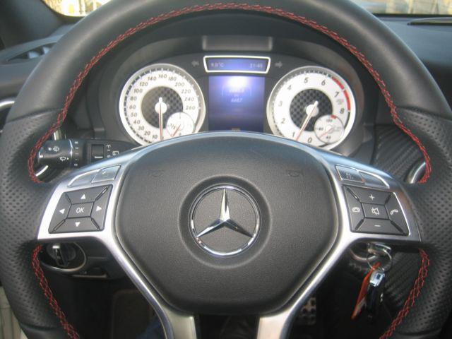 Mercedes-Benz GLA 200,220 cdi, снимка 2 - Автомобили и джипове - 46457380
