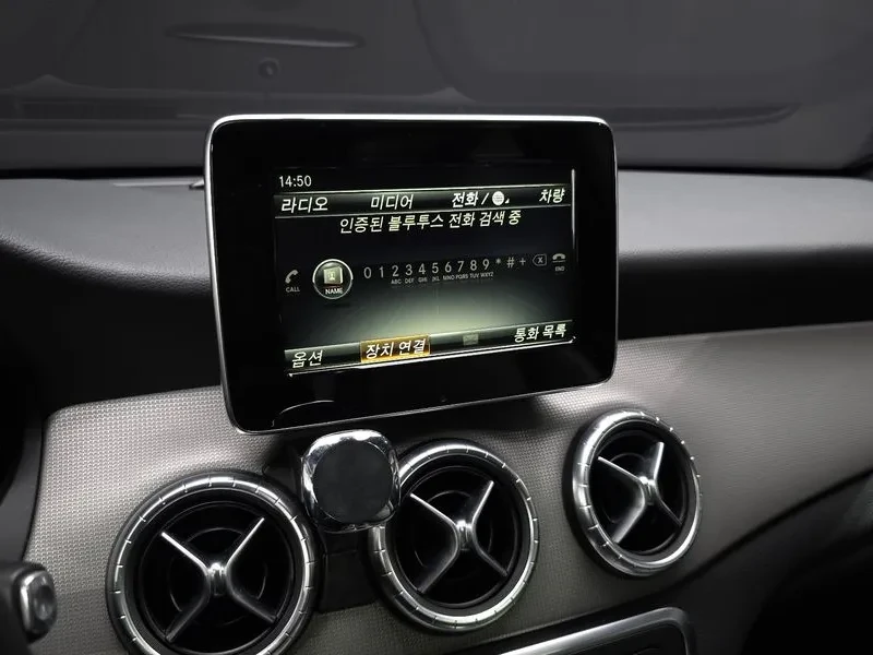 Mercedes-Benz CLA 250 САМО 30% АВАНС, снимка 15 - Автомобили и джипове - 55735101