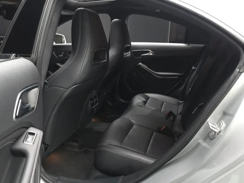 Mercedes-Benz CLA 250 САМО 30% АВАНС, снимка 11 - Автомобили и джипове - 55735101