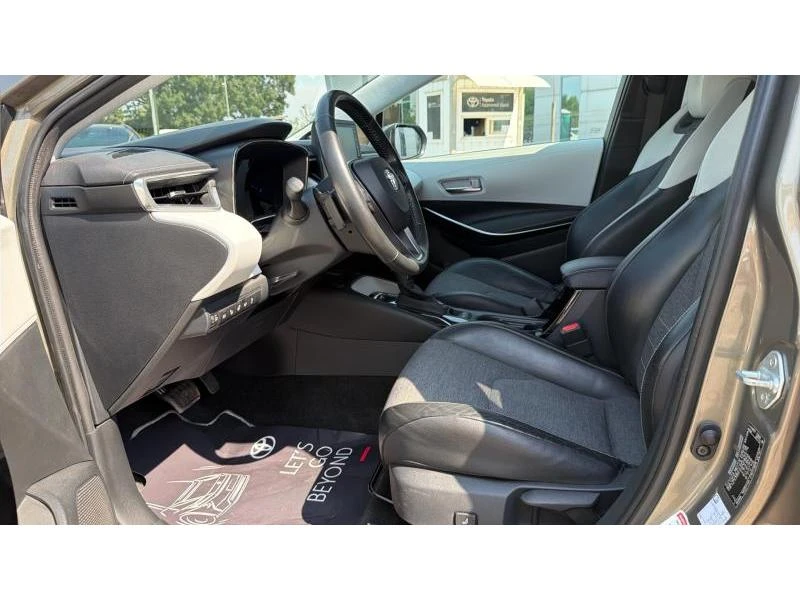Toyota Corolla TS 2.0HSD LOUNGE, снимка 12 - Автомобили и джипове - 56112962