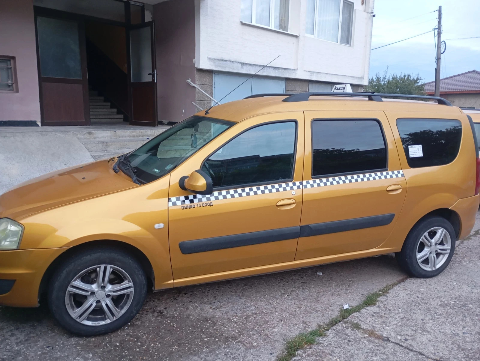 Dacia Logan, снимка 1