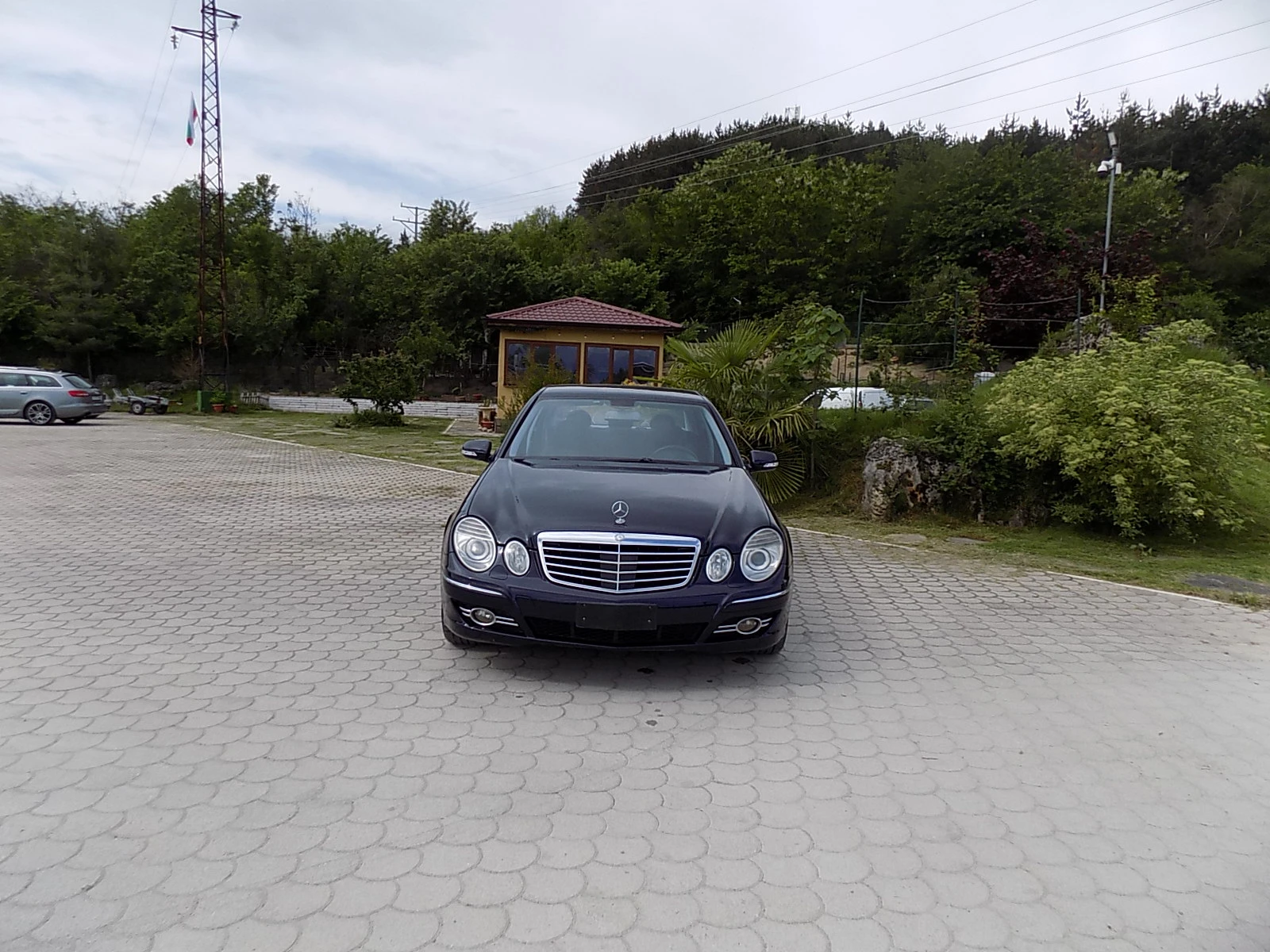 Mercedes-Benz E 320  - изображение 2