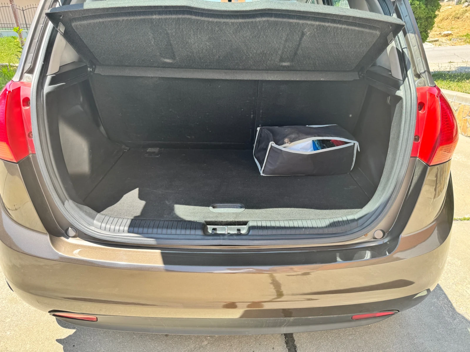 Kia Venga ГАЗ#БЕНЗИН# ПЪРВИ СОБСТВЕНИК - изображение 8
