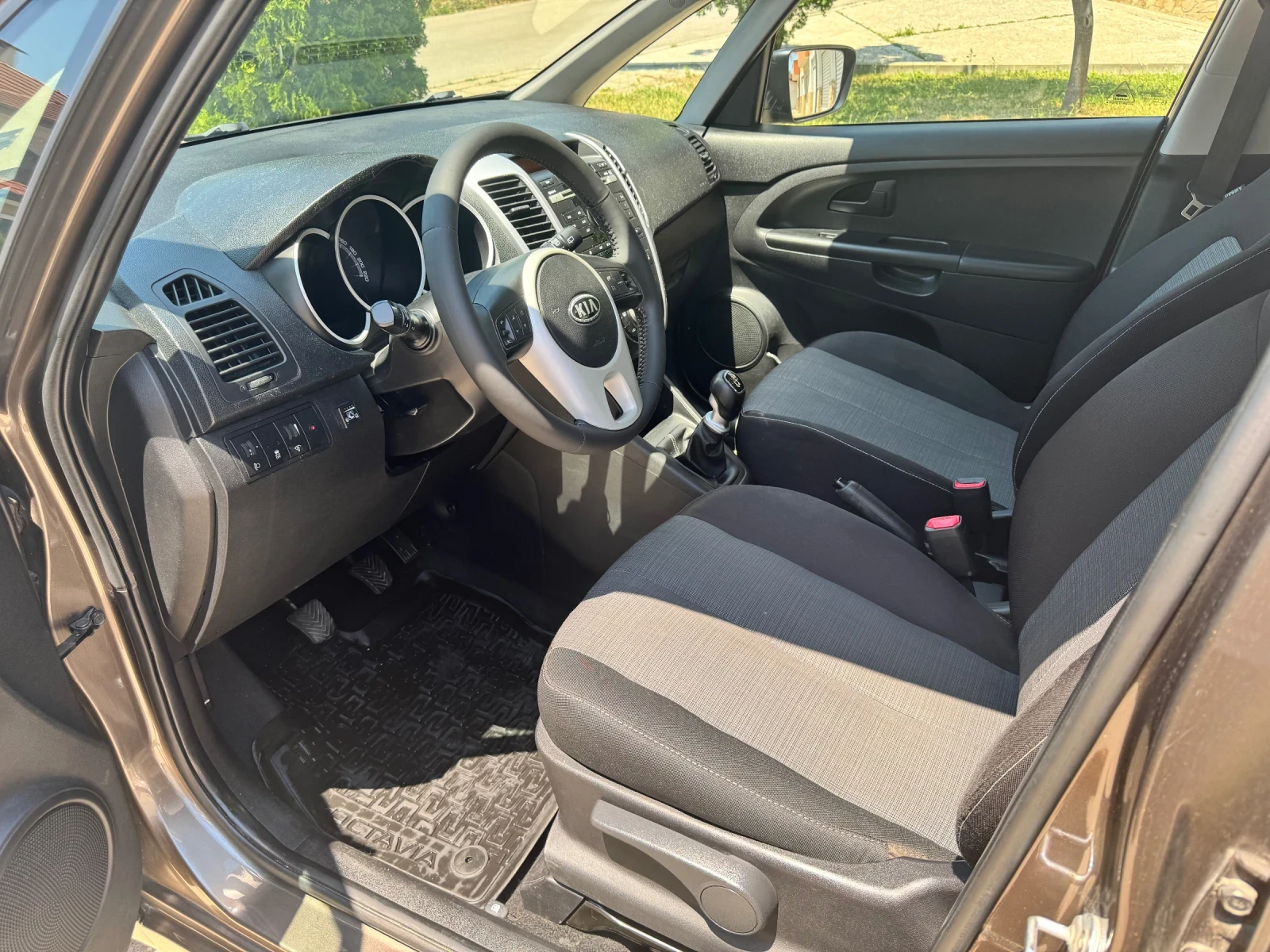 Kia Venga ГАЗ#БЕНЗИН# ПЪРВИ СОБСТВЕНИК - изображение 10