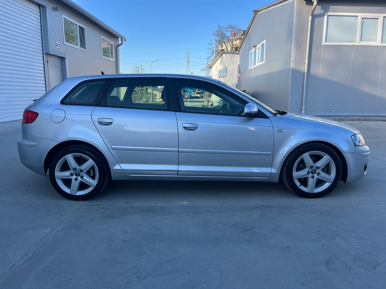 Audi A3 2, 0TDI-АВТОМАТИК/XENON/F1/NAVI!!! - изображение 6