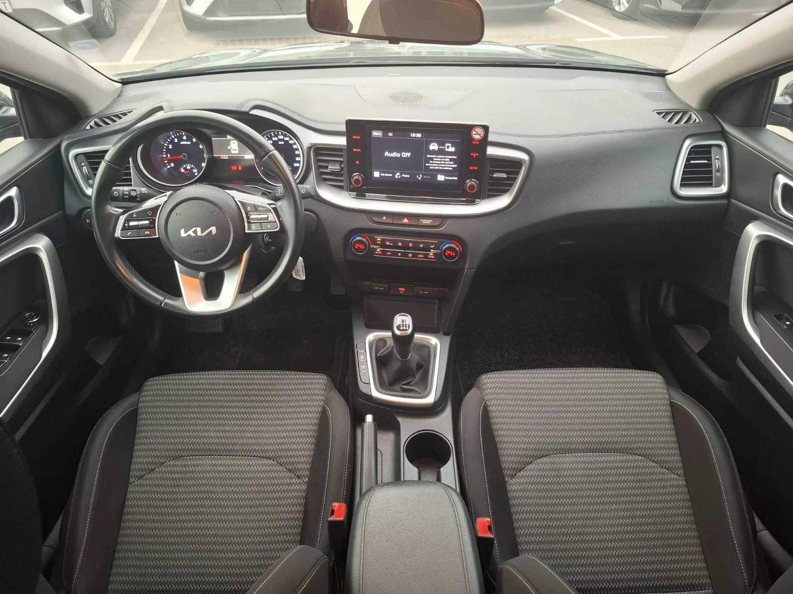 Kia XCeed 1.5 T-gdi Comfort Гаранция - изображение 8