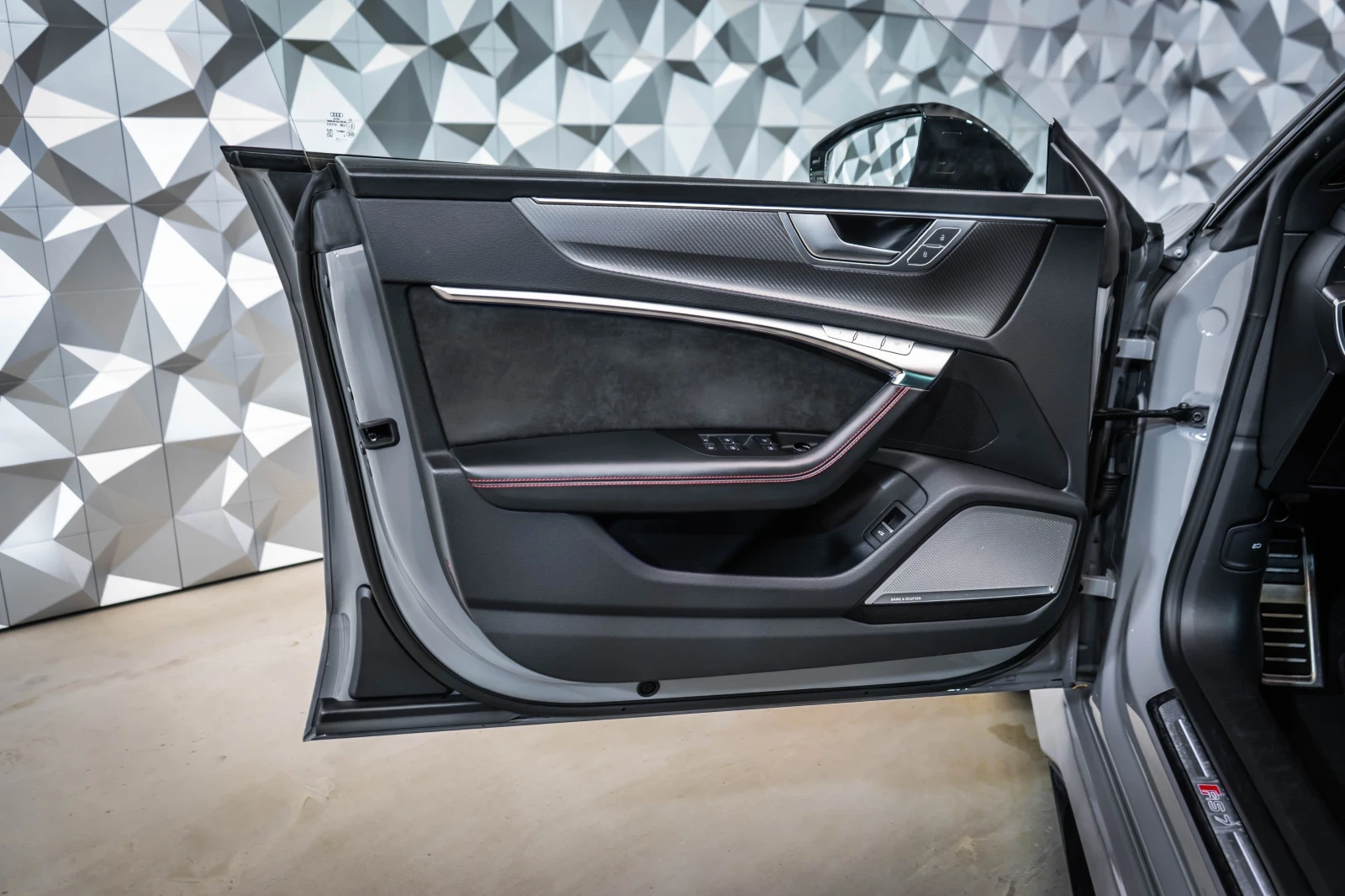 Audi Rs7 Quattro* Carbon* Pano* B&O - изображение 7