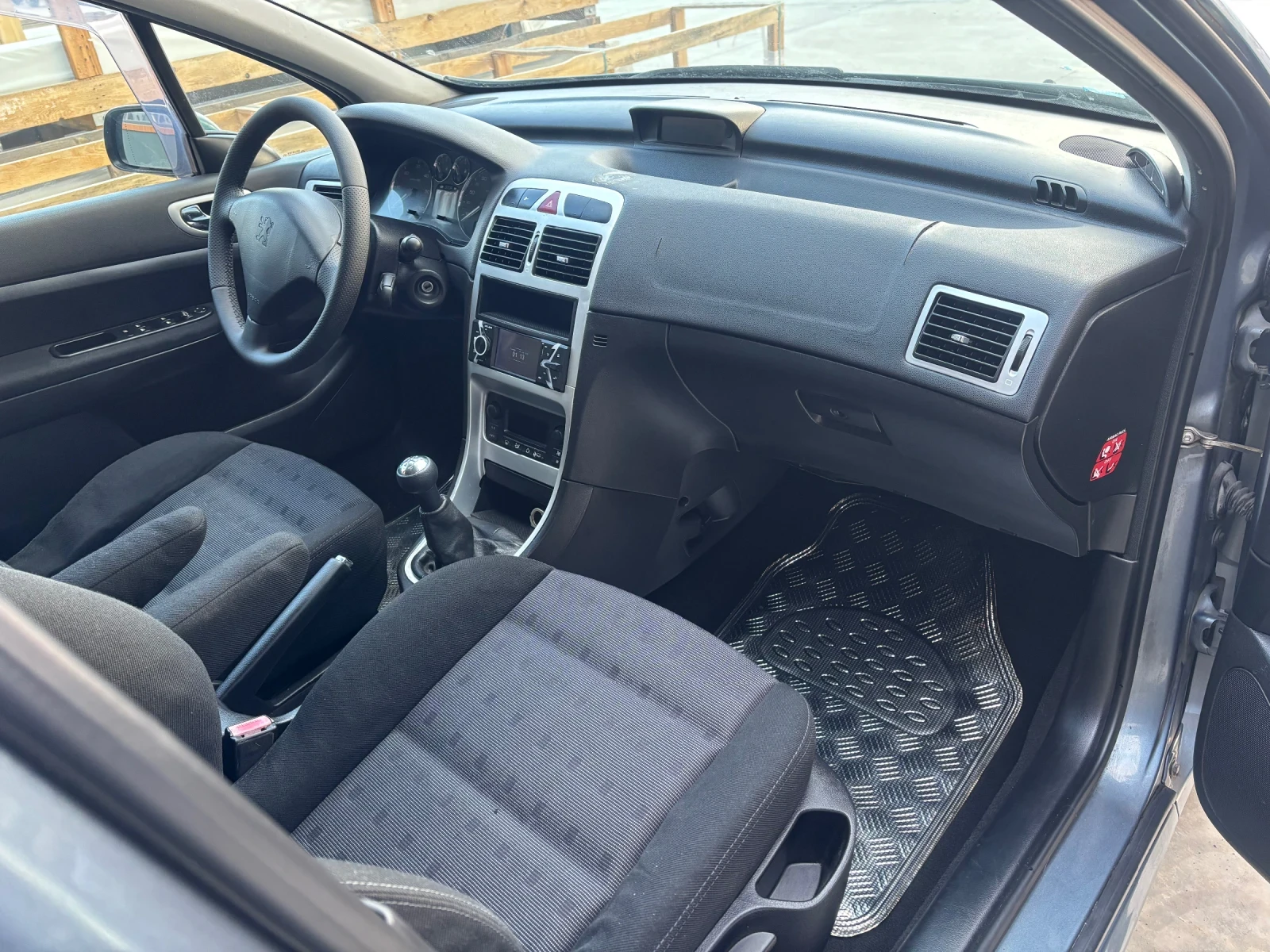 Peugeot 307 1.6HDI/Италия/Панорама, снимка 9 - Автомобили и джипове - 53731103