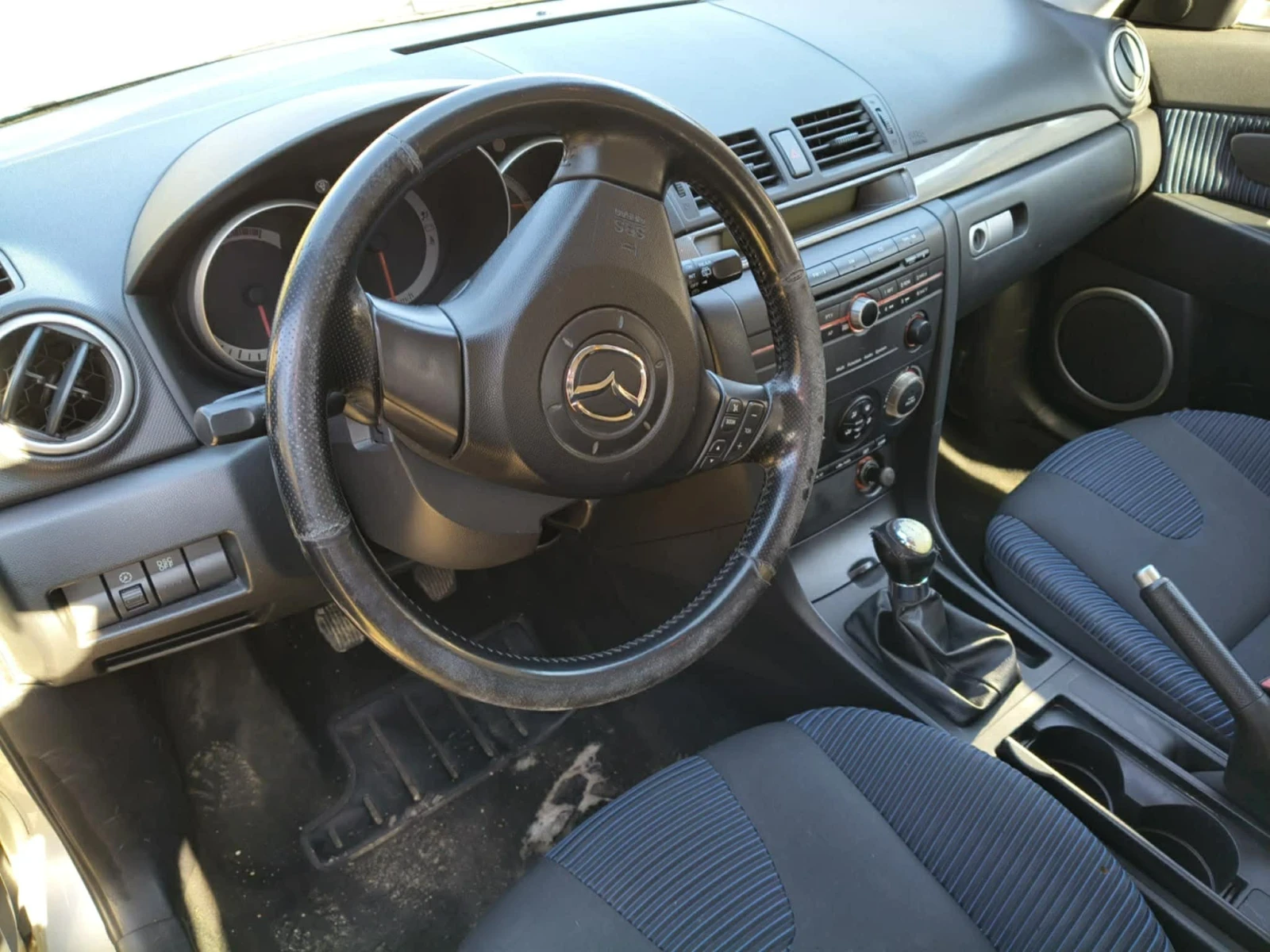 Mazda 3, снимка 6 - Автомобили и джипове - 53733037