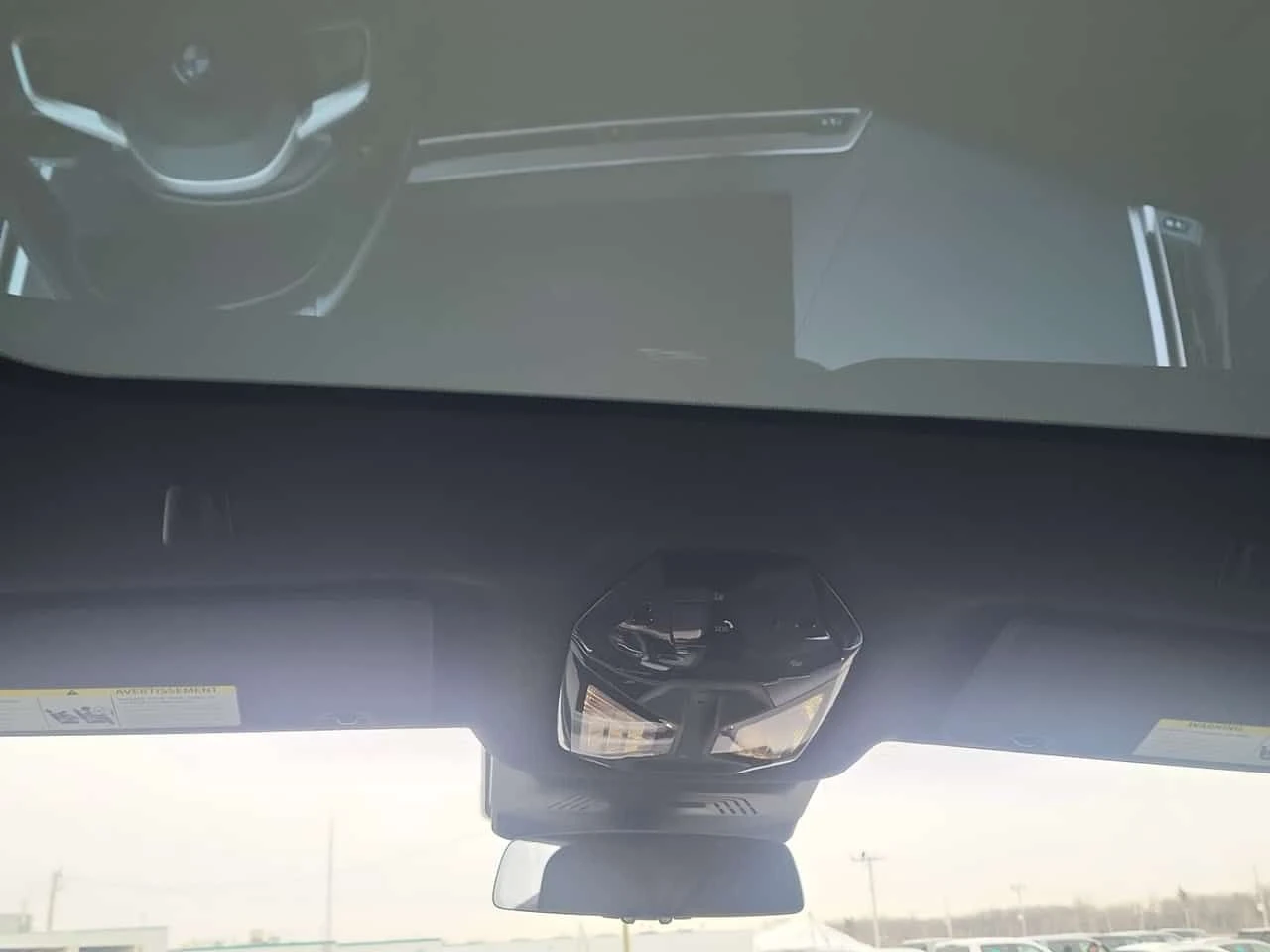 BMW iX  XDRIVE50| PANO| 360| HUD| 2 КЛЮЧА| CARFAX , снимка 13 - Автомобили и джипове - 53950774