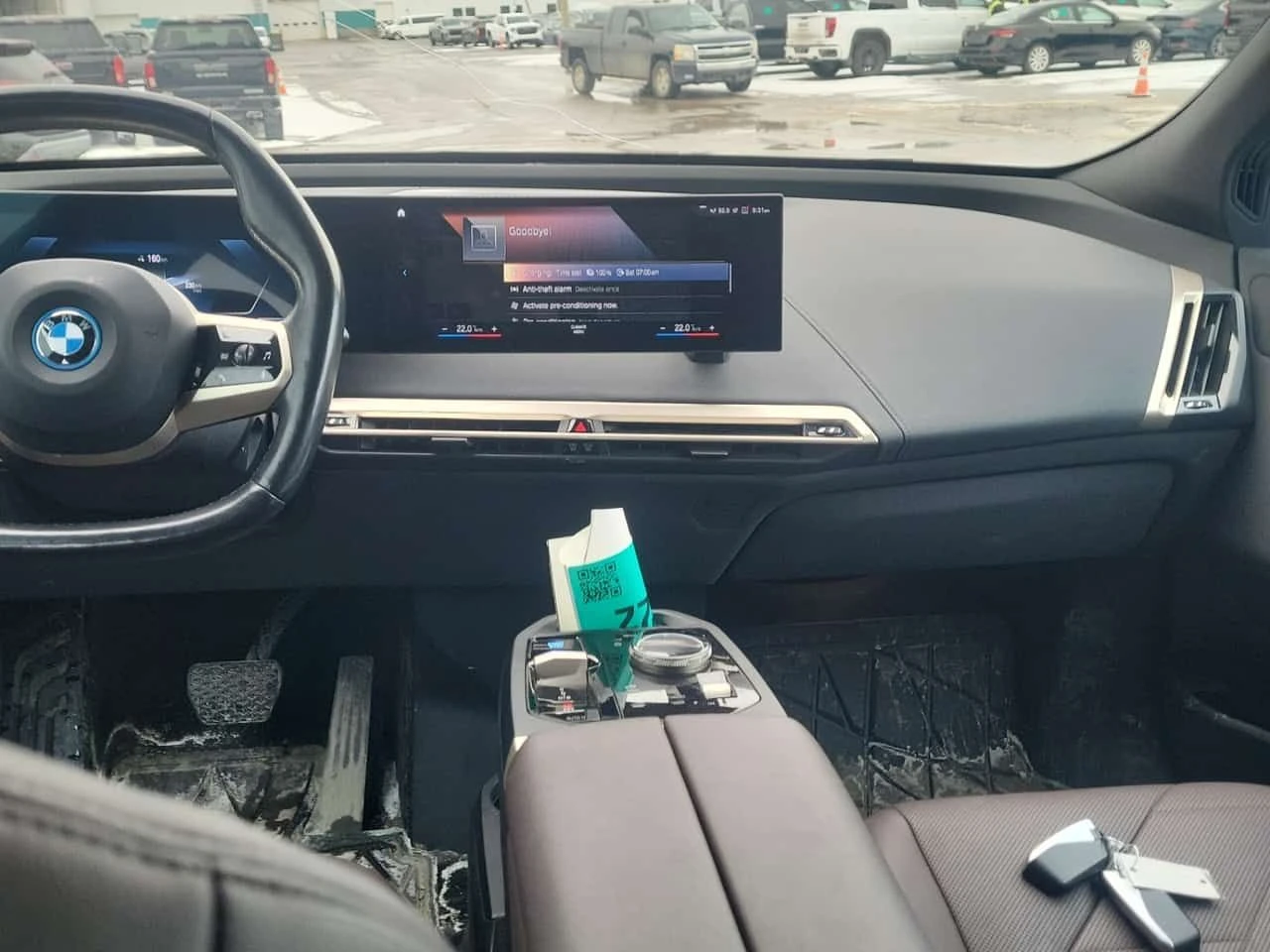 BMW iX  XDRIVE50| PANO| 360| HUD| 2 КЛЮЧА| CARFAX , снимка 10 - Автомобили и джипове - 53950774