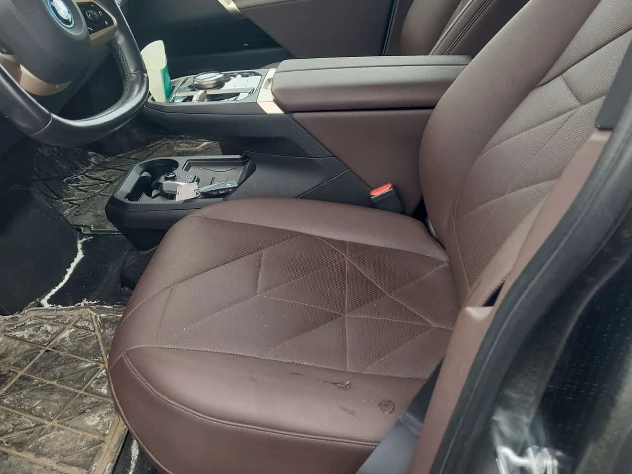 BMW iX  XDRIVE50| PANO| 360| HUD| 2 КЛЮЧА| CARFAX , снимка 8 - Автомобили и джипове - 53950774