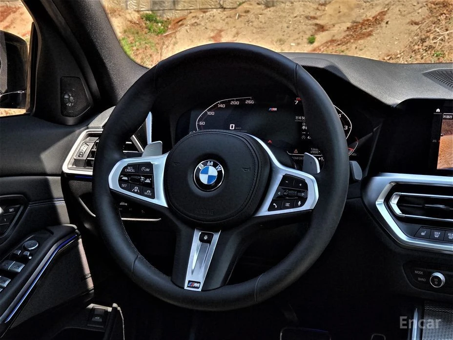 BMW 320, снимка 8 - Автомобили и джипове - 54072152