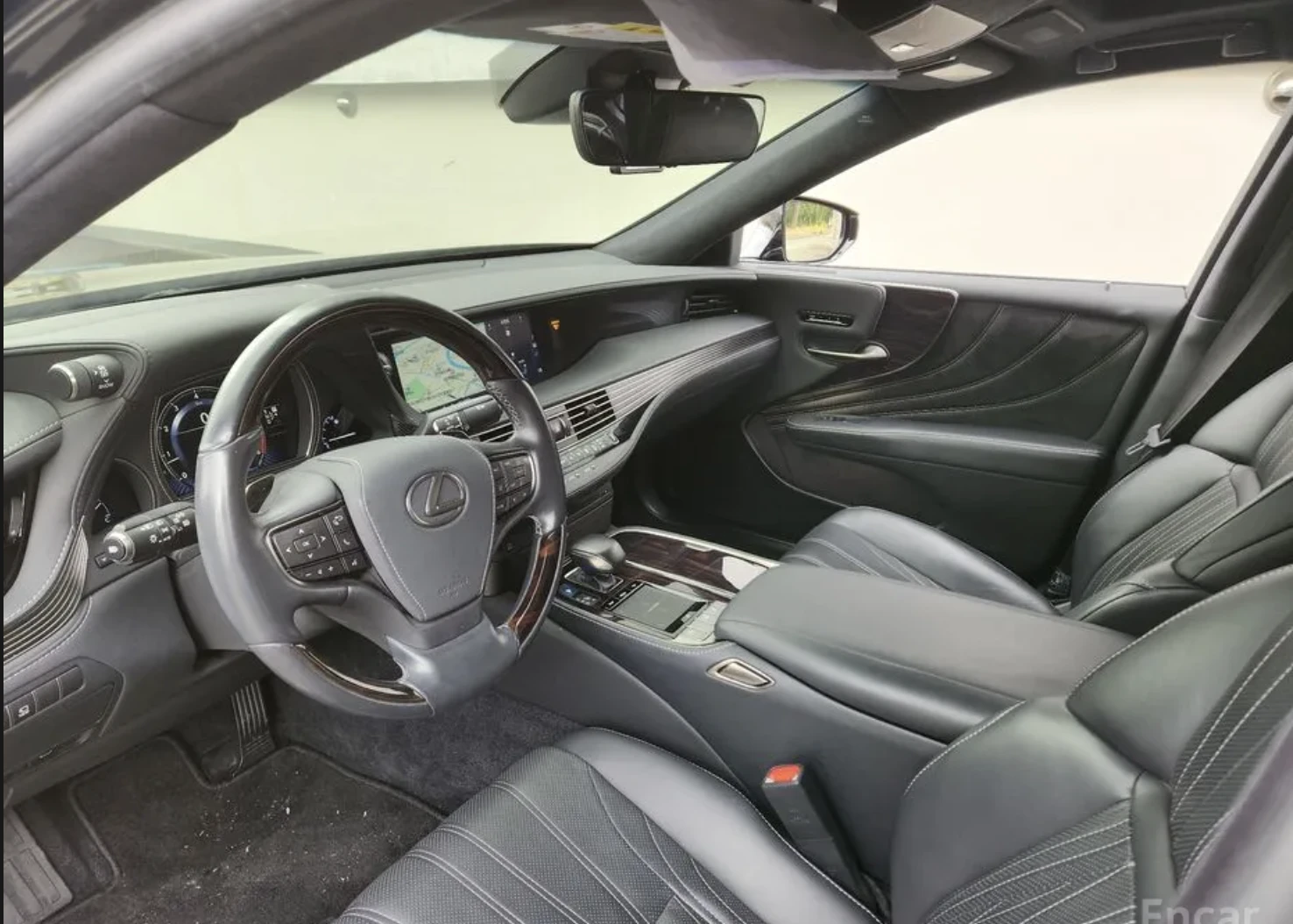 Lexus LS 500 ПОДГРЕВ* ОБДУХВАНЕ* МАСАЖ* КАМЕРА* КЕЙЛЕС* , снимка 8 - Автомобили и джипове - 54156272