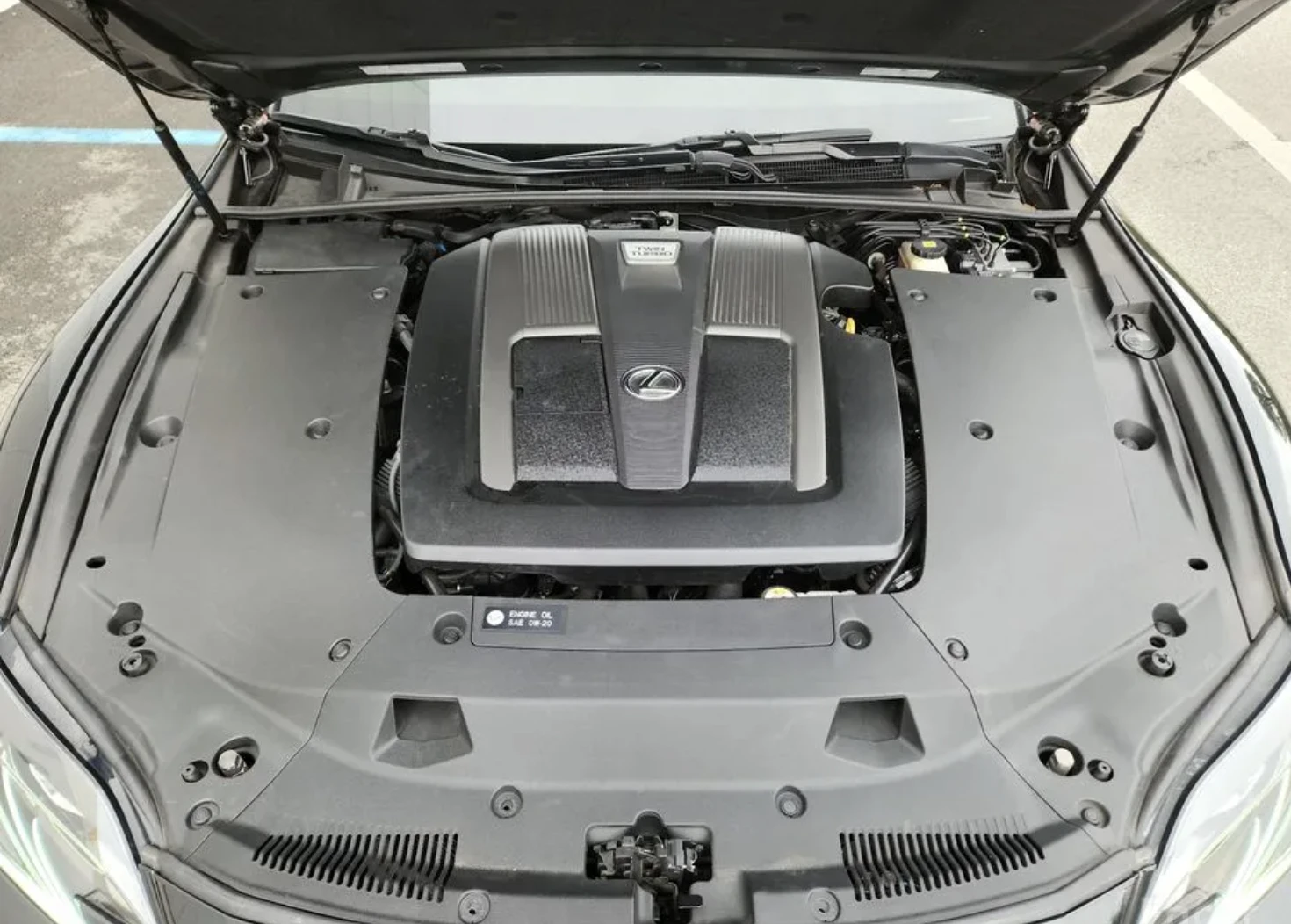 Lexus LS 500 ПОДГРЕВ* ОБДУХВАНЕ* МАСАЖ* КАМЕРА* КЕЙЛЕС* , снимка 17 - Автомобили и джипове - 54156272