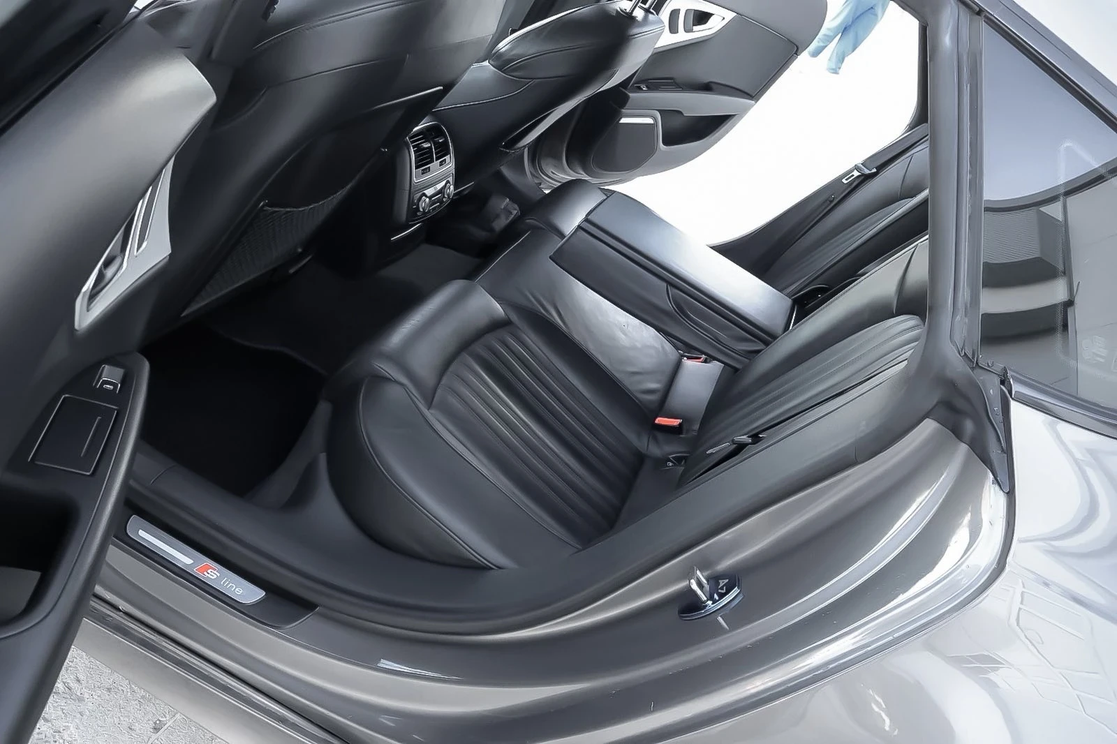 Audi A7 3.0TDI* S LINE RS PACK* HEAD-UP* KEYLESS* BOSE* , снимка 11 - Автомобили и джипове - 54335610