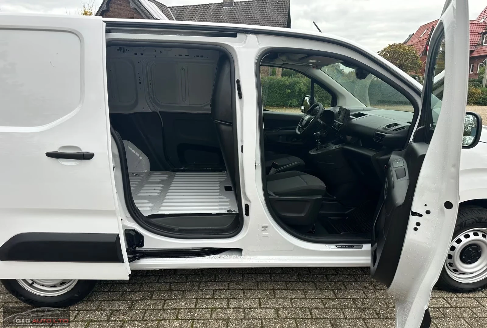 Toyota Proace City Verso L1-DUTY/102HP/LED/DIGI/DAB/243q, снимка 14 - Автомобили и джипове - 54379495