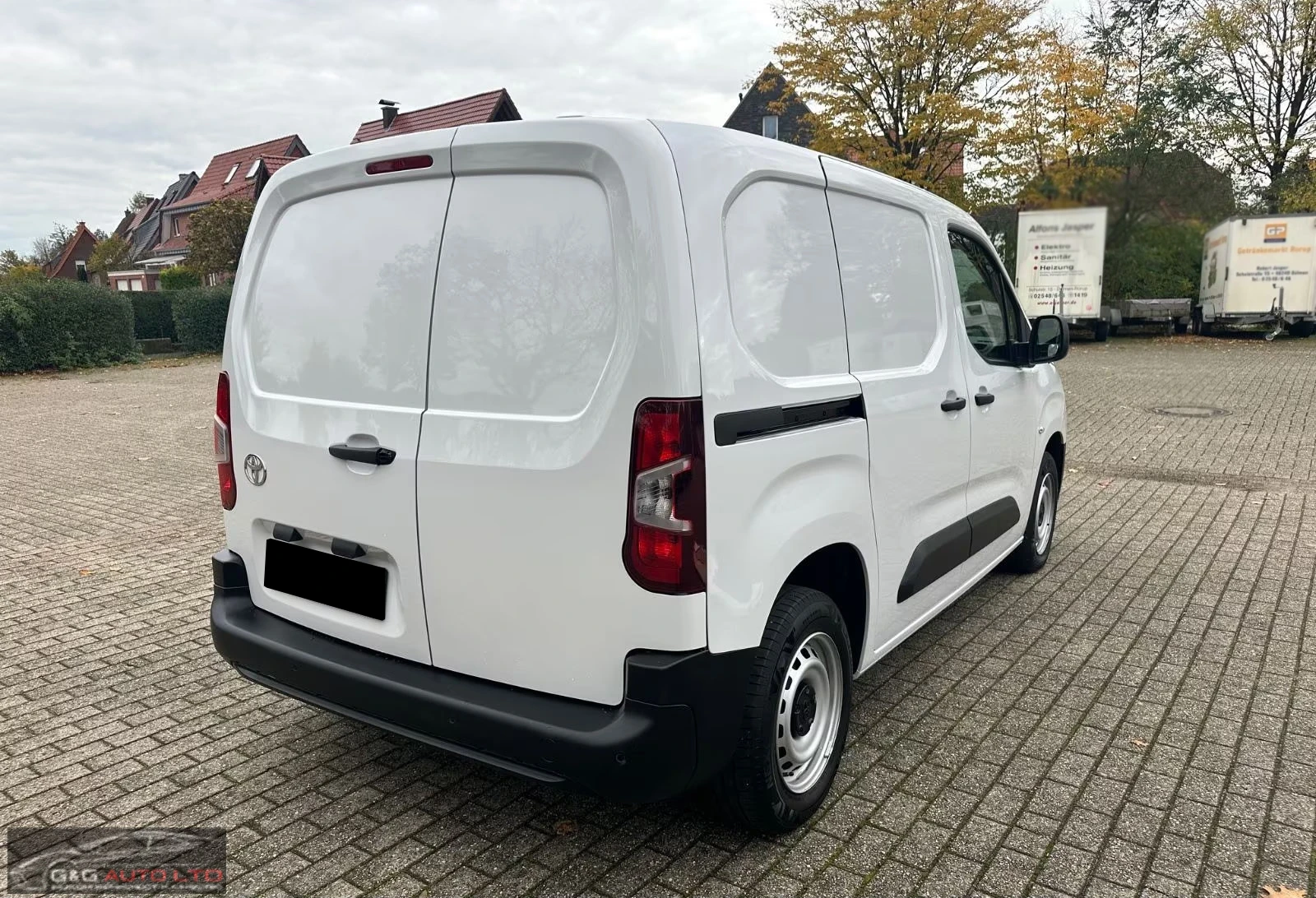 Toyota Proace City Verso L1-DUTY/102HP/LED/DIGI/DAB/243q, снимка 5 - Автомобили и джипове - 54379495