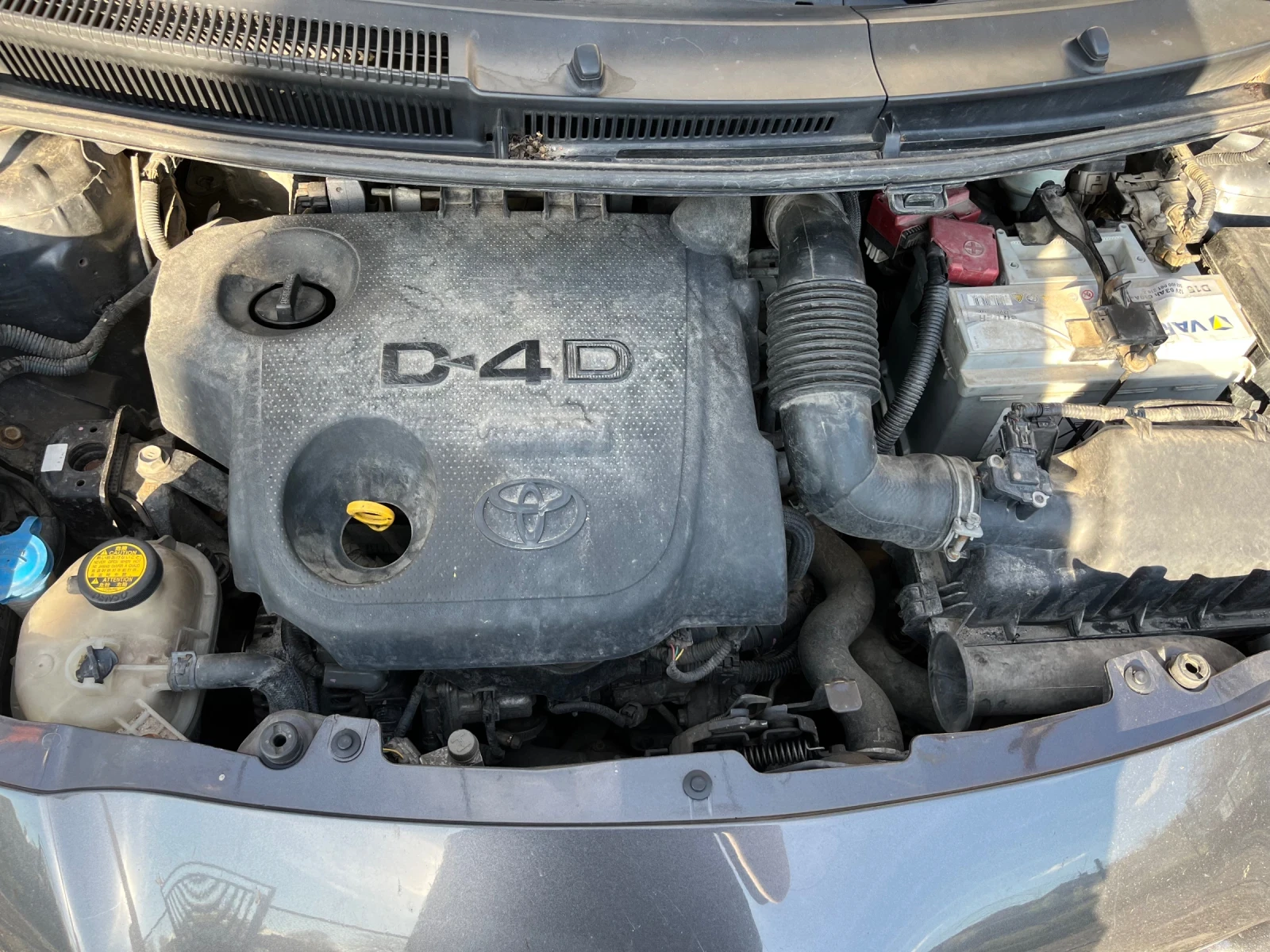 Toyota Yaris 1.4 D, снимка 7 - Автомобили и джипове - 54391488
