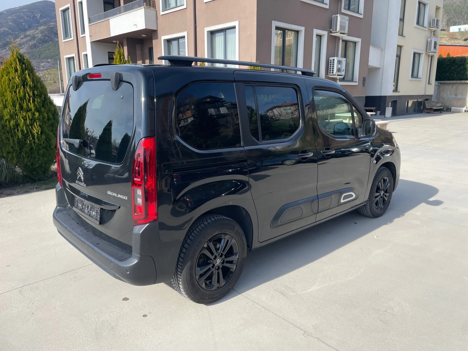 Citroen Berlingo 1.5HDI automatic, снимка 4 - Автомобили и джипове - 54649871