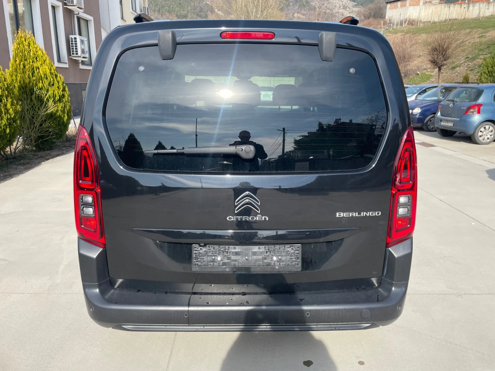 Citroen Berlingo 1.5HDI automatic, снимка 5 - Автомобили и джипове - 54649871