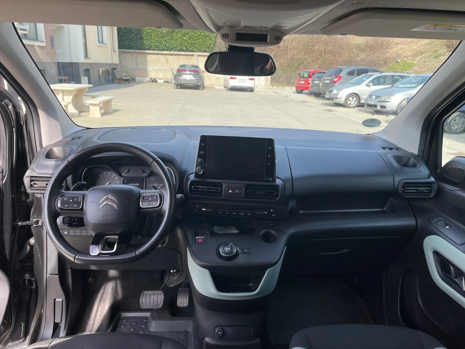 Citroen Berlingo 1.5HDI automatic, снимка 9 - Автомобили и джипове - 54649871