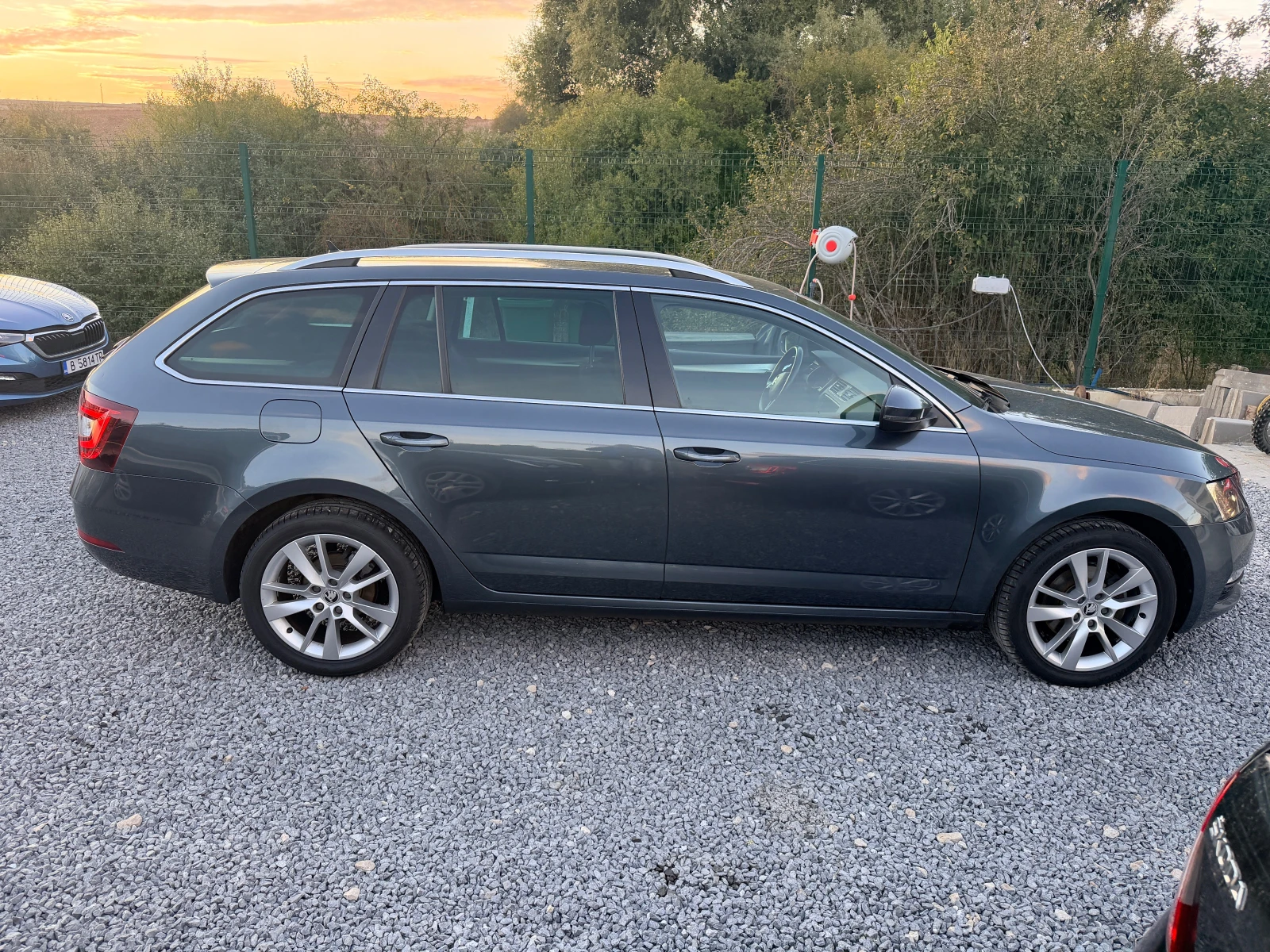 Skoda Octavia 1.5 TSI, снимка 4 - Автомобили и джипове - 56242119