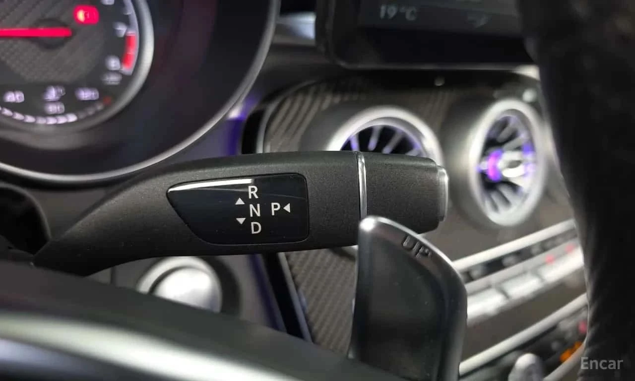 Mercedes-Benz C 63 AMG, снимка 9 - Автомобили и джипове - 56690429