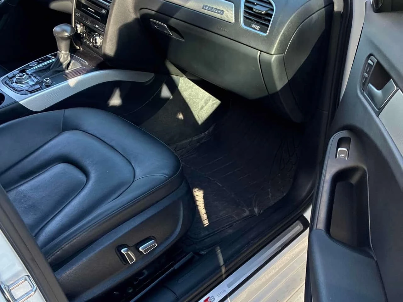 Audi A4 * Progressiv plus * CARFAX * ОТ ПРЕДСТАВИТЕЛСТВО *, снимка 15 - Автомобили и джипове - 56734097