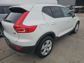 Volvo XC40 СЛЕДЕНЕ НА ЛЕНТИ/КАМЕРА/ПОДГРЕВ/КЕЙЛЕС/НАВИ/, снимка 6