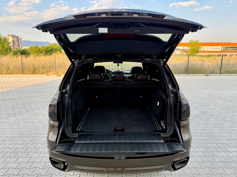 BMW X5 M50d/B&O/3xTV/Обслужен!, снимка 4 - Автомобили и джипове - 52430965