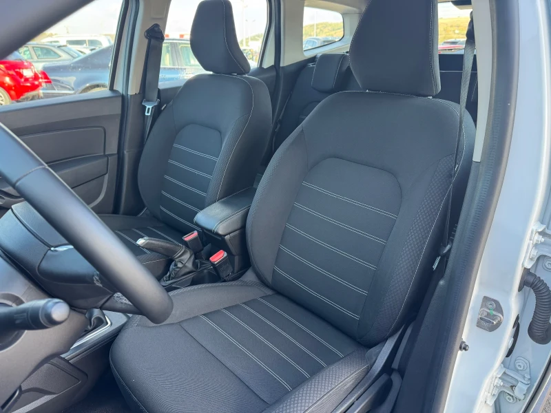 Dacia Duster LPG / CarPlay / LED, снимка 6 - Автомобили и джипове - 52104995