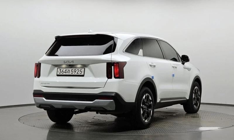 Kia Sorento Diesel 2.2 2WD Prestige, снимка 2 - Автомобили и джипове - 52109023