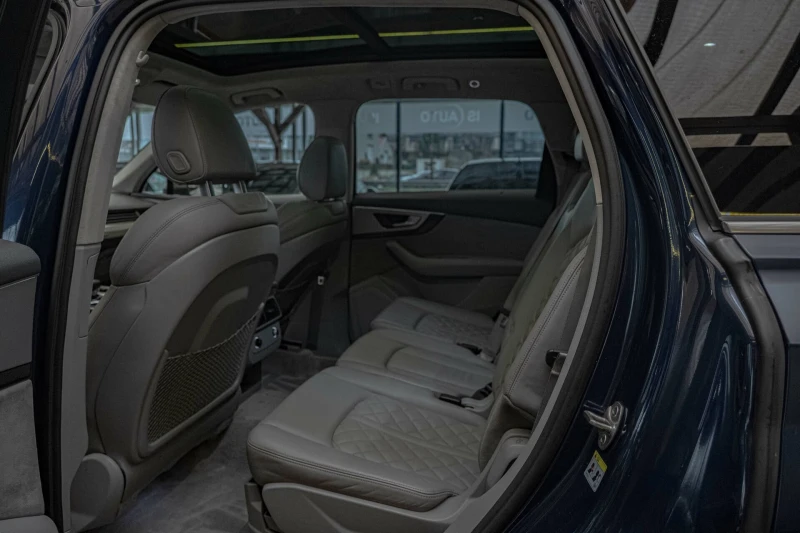 Audi SQ7 4.0TDI/Exclusive/Ambient/Distronic/Virtual/Камера, снимка 8 - Автомобили и джипове - 52485282