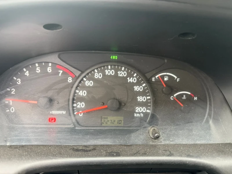 Suzuki Grand vitara, снимка 6 - Автомобили и джипове - 52859293