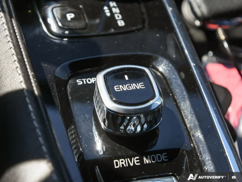 Volvo Xc90 T8 R-Design* Hybrid* 7 seats* NAVI* PANO* , снимка 10 - Автомобили и джипове - 53169234