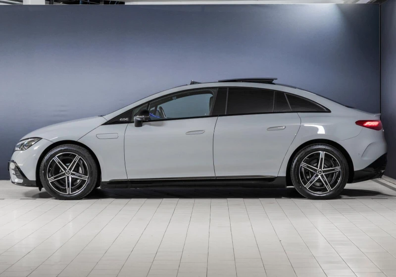 Mercedes-Benz EQE 500* 4M* HYPERSCREEN* 360CAM* BURM-3D* HEAD-UP* PA, снимка 6 - Автомобили и джипове - 53197554