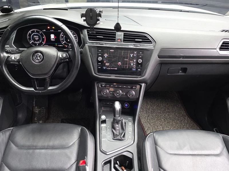VW Tiguan 2.0 TDI Prestige| 150к.с.| ВКЛ.ТЕХНОТЕСТ, снимка 7 - Автомобили и джипове - 55650377