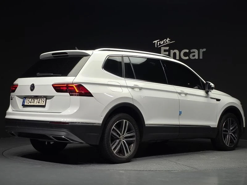 VW Tiguan 2.0 TDI Prestige| 150к.с.| ВКЛ.ТЕХНОТЕСТ, снимка 2 - Автомобили и джипове - 55650377