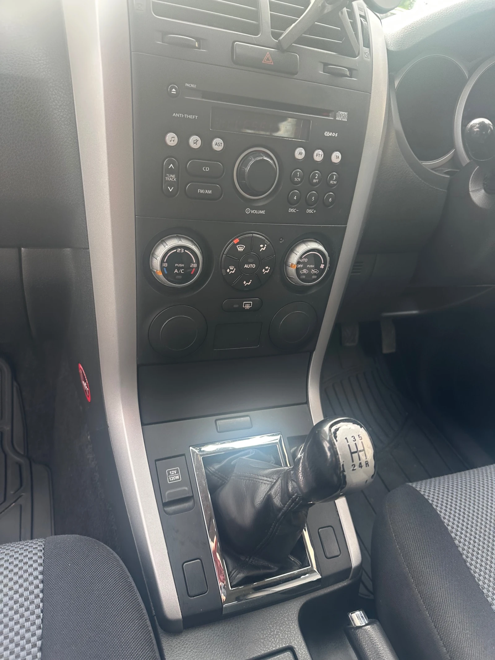 Suzuki Vitara 1.6 - изображение 9