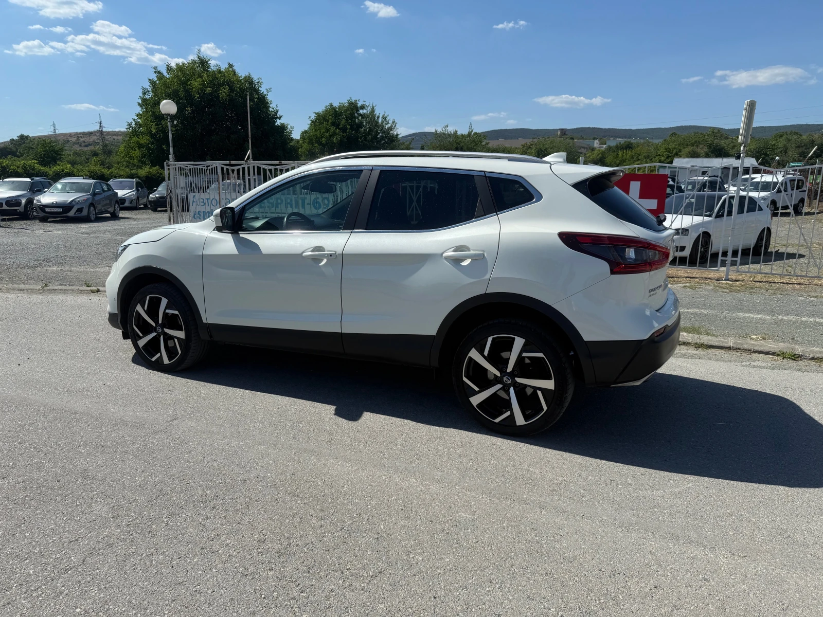 Nissan Qashqai 1.6 FACELIFT FULL ШВЕЙЦАРИЯ - изображение 2
