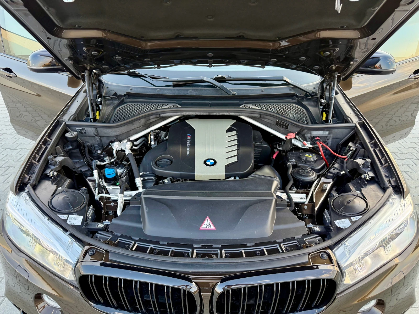BMW X5 M50d/B&O/3xTV/Обслужен! - изображение 9