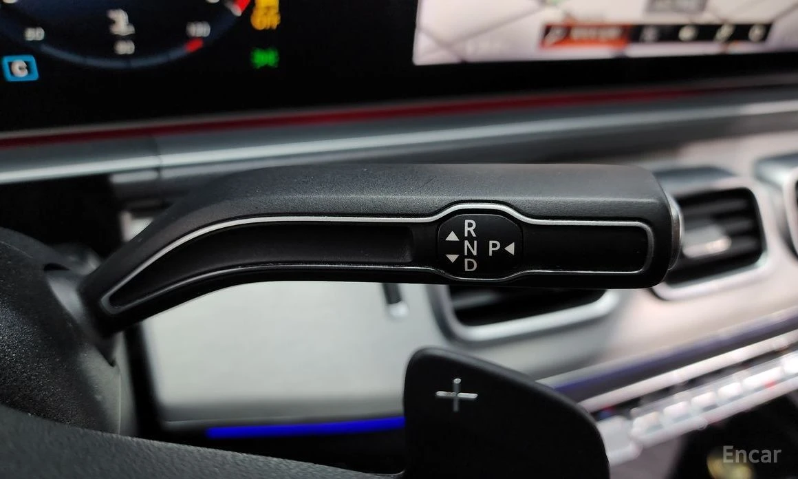 Mercedes-Benz GLE 300  - изображение 9